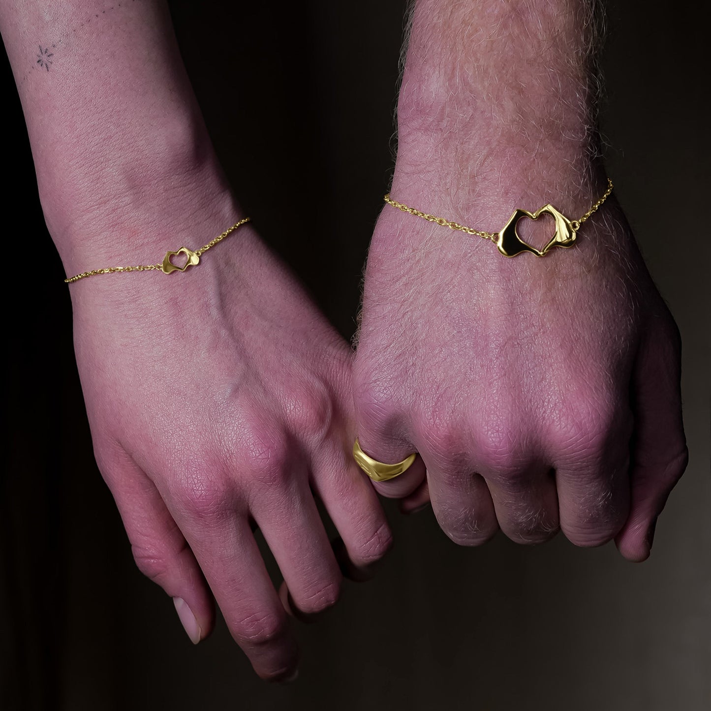Large Flat Yellow Gold Heart Hands Bracelet