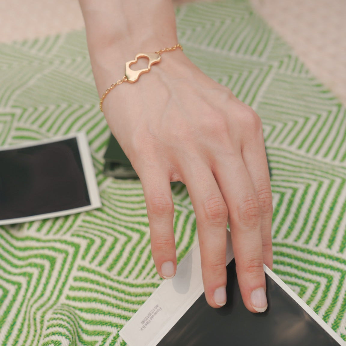 Large Flat Yellow Gold Heart Hands Bracelet